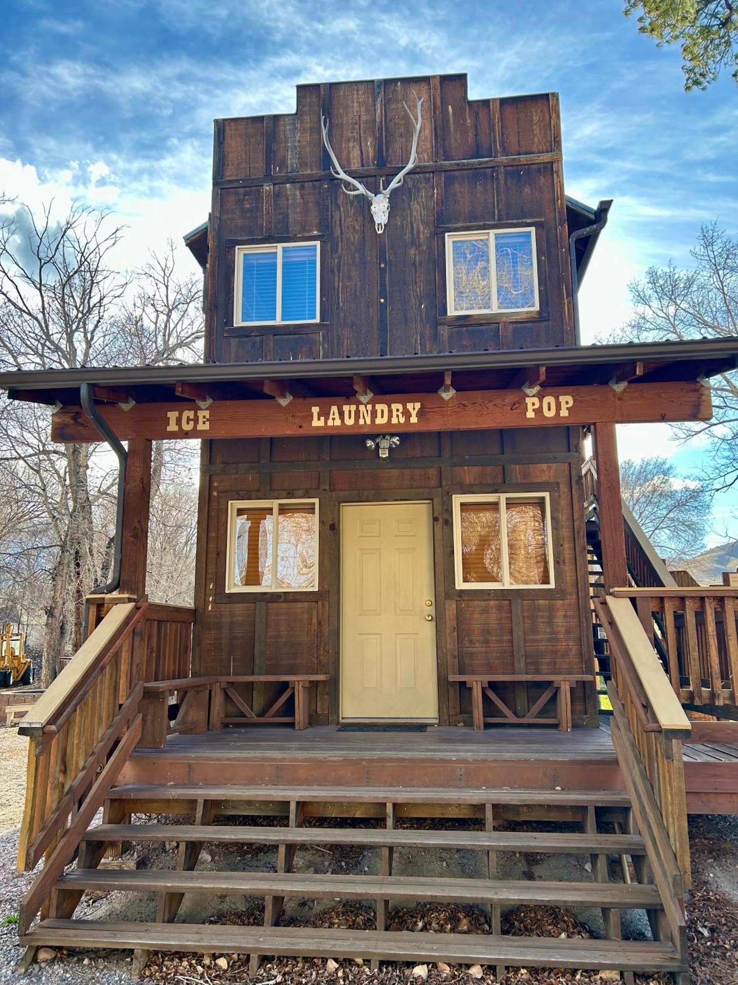 Moore'S Old Pine Inn Marysvale 외부 사진